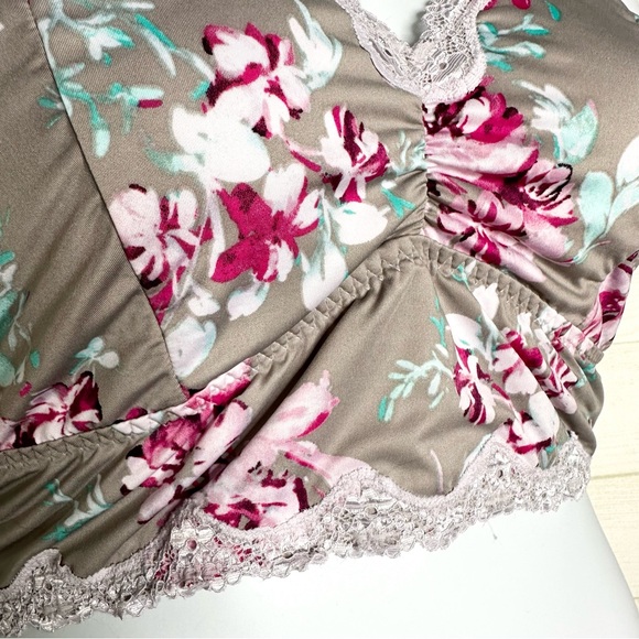 Torrid Gray & Pink Floral Microfiber Lace Bralette Wireless Bra Plus Size 3 3 - Picture 4 of 7